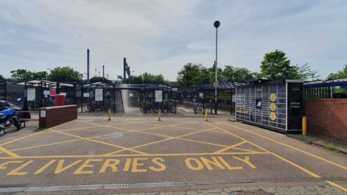 InPost locker at Bedford Station, Ashburnham Road 24/7 InPost Locker - Bedford Station, Bedford