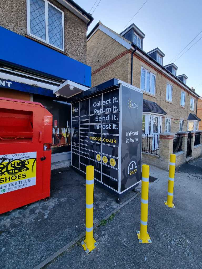 InPost locker at 67-69 Sutton Common Road, Sutton 24/7 InPost Locker - Best One Common Road, London