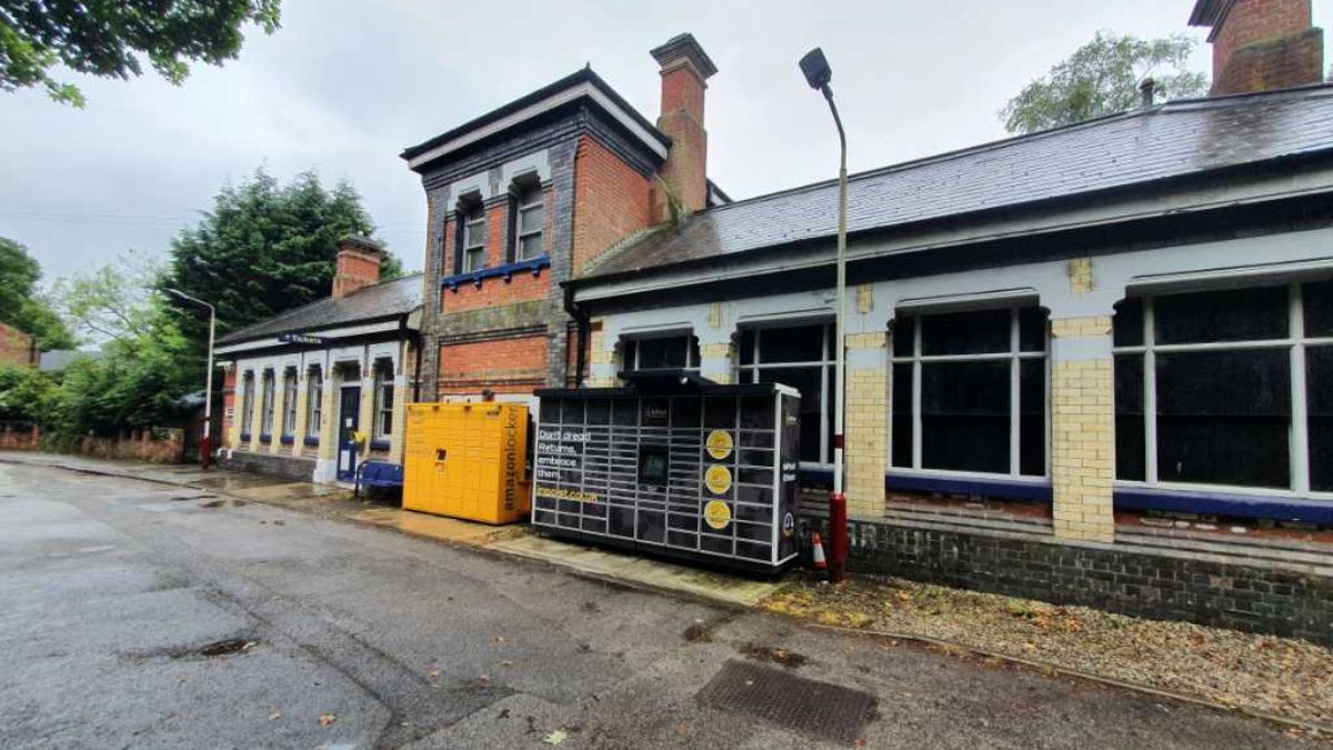 InPost locker at Off Chester Road 24/7 InPost Locker - Poynton Station, Poynton