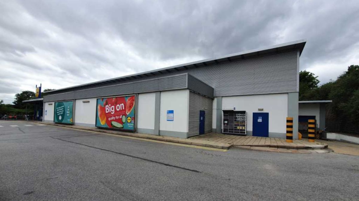 InPost locker at Langer road 24/7 InPost Locker - LIDL Langer Road, Suffolk