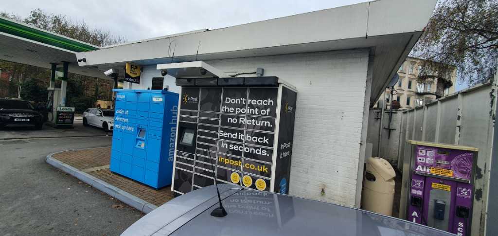 InPost locker at 257 Mannamead Road 24/7 InPost Locker - Esso, Hartley