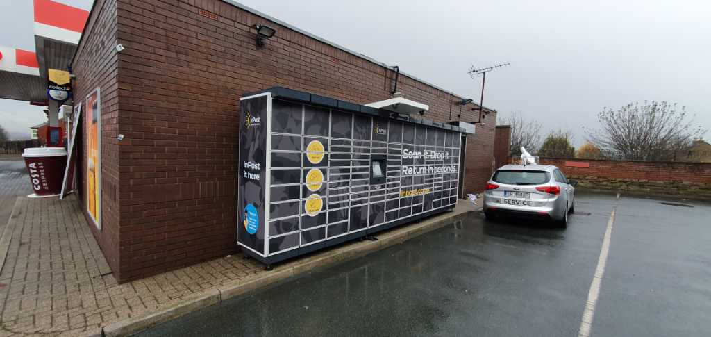 InPost locker at Castleford Road 24/7 InPost Locker - Esso Normanton, Normanton