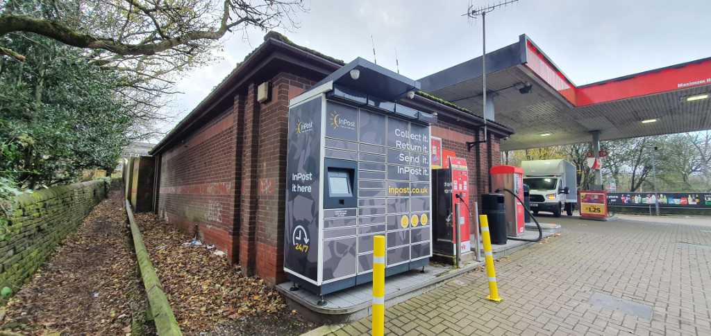 InPost locker at 1081 Great Horton Road 24/7 InPost Locker - Texaco Hare & Hounds, Bradford