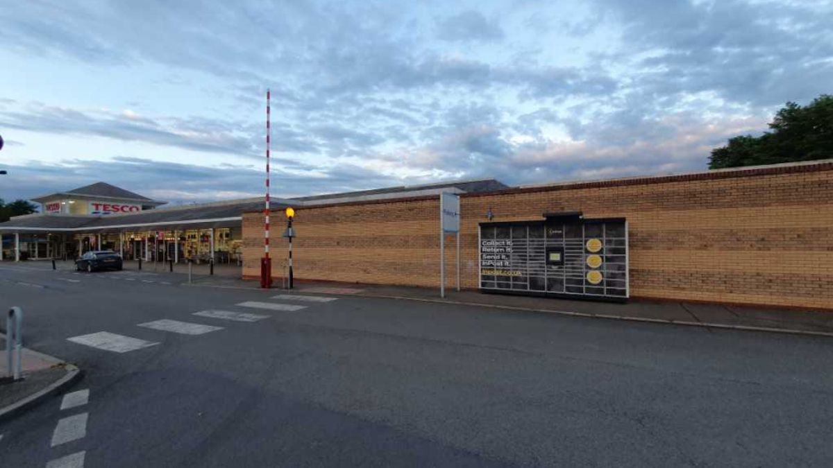 InPost locker at Yarrow Road 24/7 InPost Locker - TESCO SUPERSTORE Fulbourn, Fulbourn