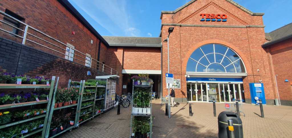 InPost locker at McConnell Drive, Wovlerton 24/7 InPost Locker - TESCO SUPERSTORE Milton Keynes Wolverton, Milton Keynes