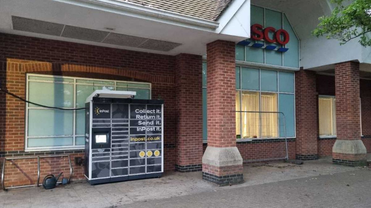 InPost locker at Highbury Works, Smallhythe Road 24/7 InPost Locker - TESCO SUPERSTORE Tenterden, Tenterden