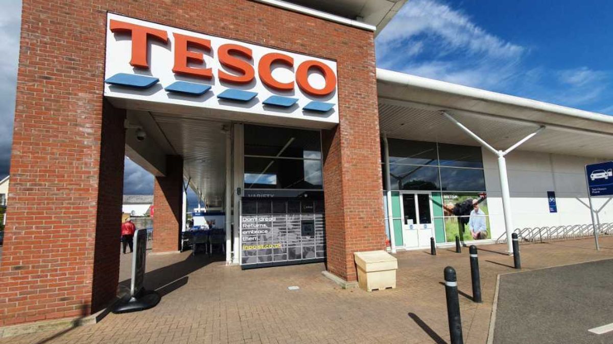 InPost locker at 86 Church Road 24/7 InPost Locker - TESCO SUPERSTORE Tiptree, Tiptree