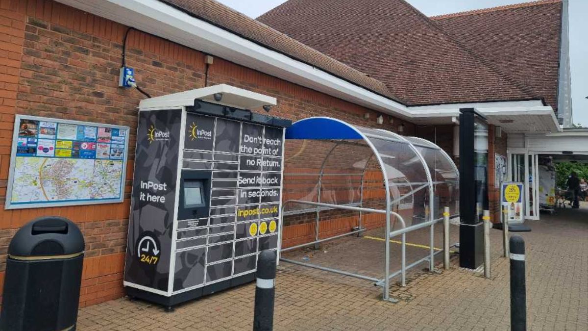 InPost locker at Bell Farm Road, Ringles Cross 24/7 InPost Locker - TESCO SUPERSTORE Uckfield, Uckfield
