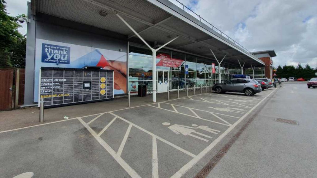 InPost locker at Oak Street 24/7 InPost Locker - TESCO SUPERSTORE Fakenham, Fakenham