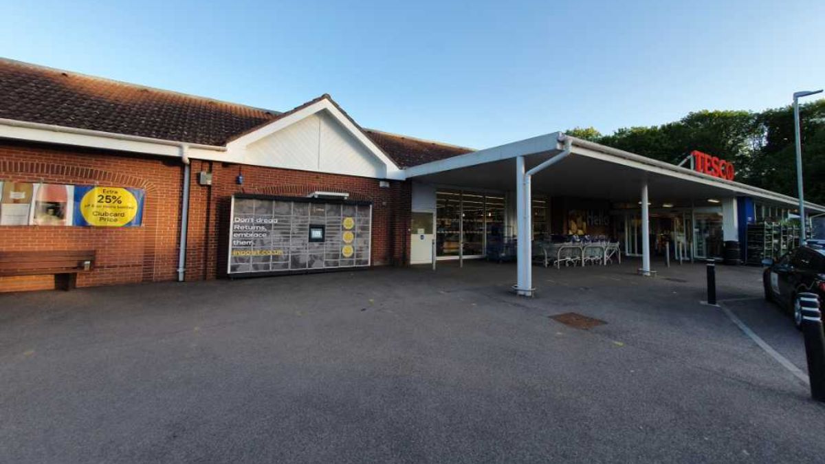InPost locker at Fakenham Road 24/7 InPost Locker - TESCO SUPERSTORE Norwich Drayton, Drayton