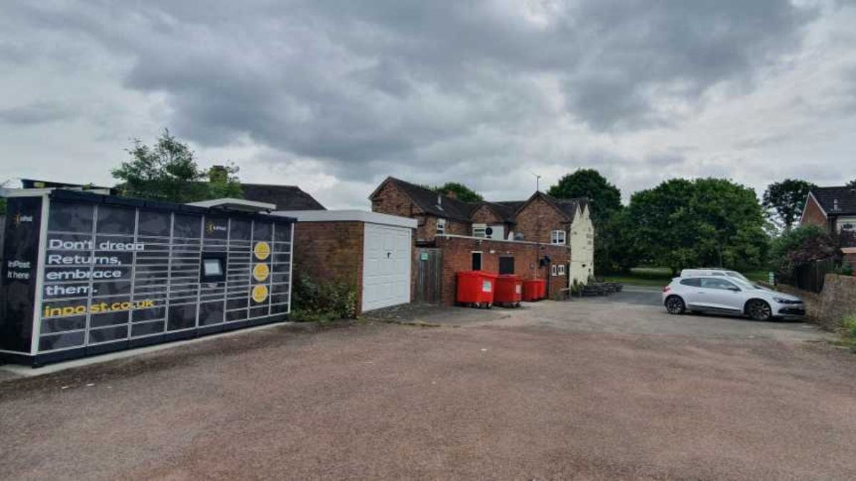 InPost locker at 74 Prince St 24/7 InPost Locker - Miners Arms Madeley, Telford