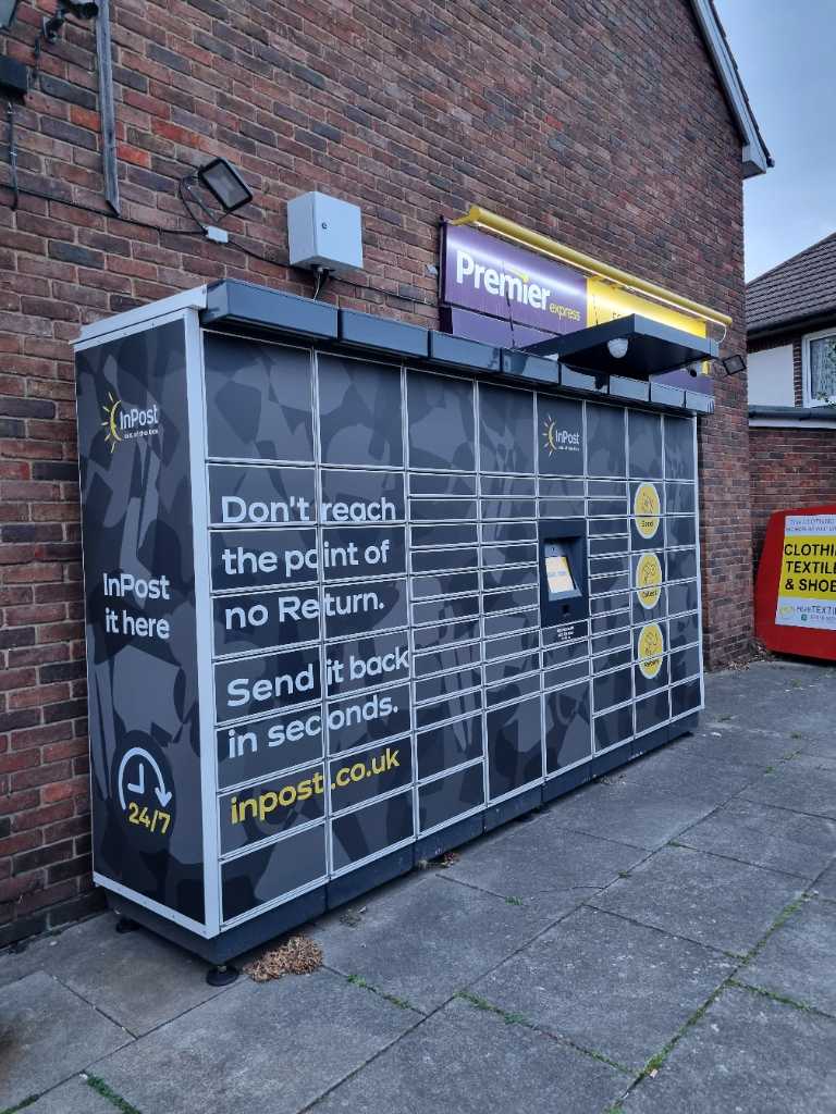 InPost locker at St Martin's Court 24/7 InPost Locker - SSK Convenience Store, Ashford