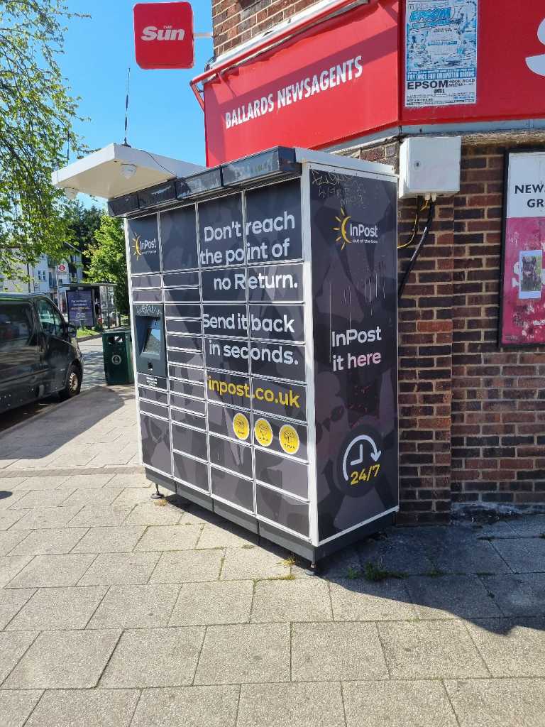 InPost locker at 78 Chessington Road, Ewell, Epsom 24/7 InPost Locker - Ballards Convenience, London