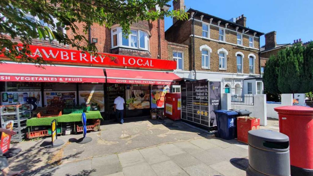 InPost locker at 21-23 Friars Place Lane 24/7 InPost Locker - Strawberry Local, London