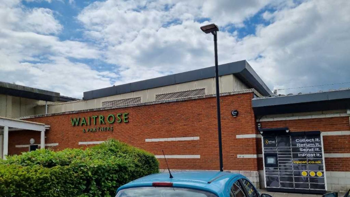 InPost locker at 32 Alma Road 24/7 InPost Locker - WAITROSE & PARTNERS Romsey, Romsey