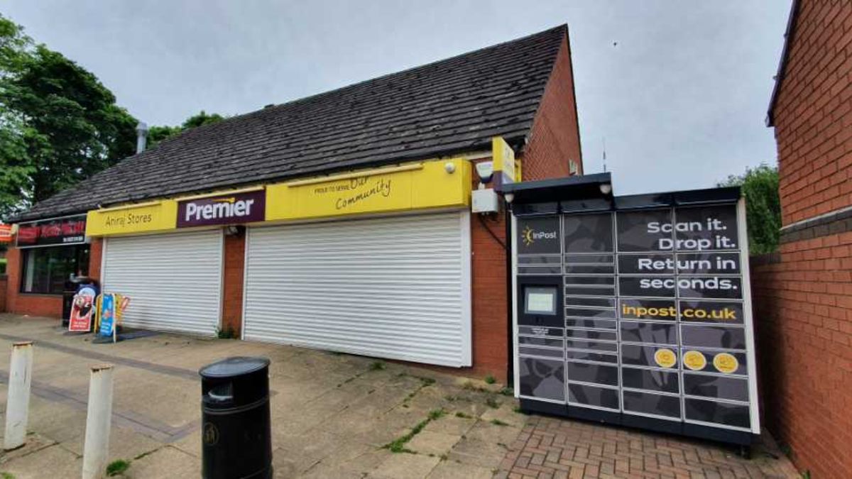 InPost locker at 2 Westerburg Square 24/7 InPost Locker - Aniraj Stores, Daventry