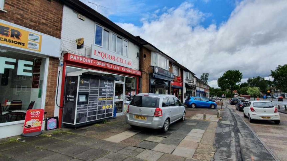 InPost locker at 755 Old Lode Lane 24/7 InPost Locker - Liquor Cellar, Solihull