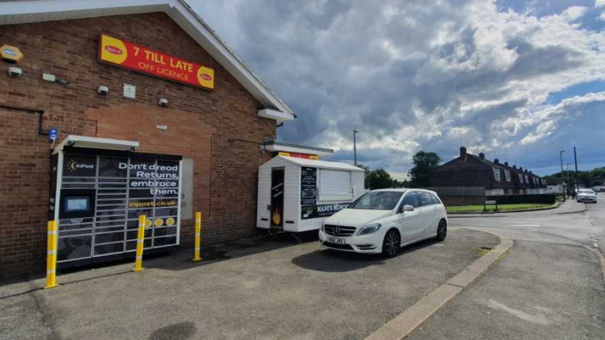InPost locker at 2, 12 Bush Road 24/7 InPost Locker - Seven Till Late Convenience Store, Dudley