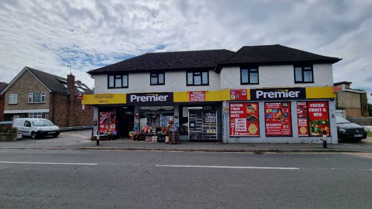 InPost locker at 2-4 Wharf Rd, Frimley Green 24/7 InPost Locker - Premier Wharf Road Stores, Camberley