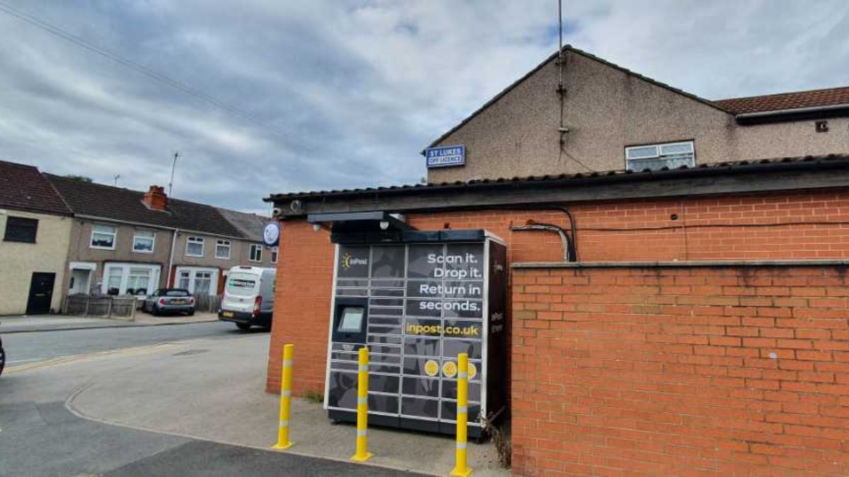 InPost locker at 50 St Luke's Road 24/7 InPost Locker - St Luke's Food and Wine, Coventry