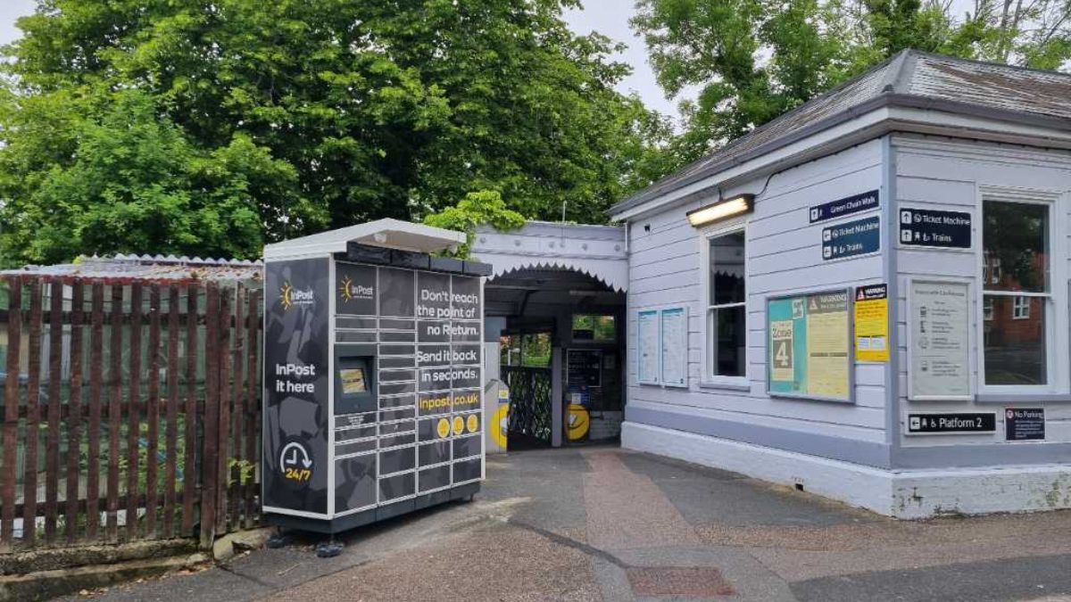 InPost locker at Station Approach 24/7 InPost Locker - Sundridge Station, Greater London