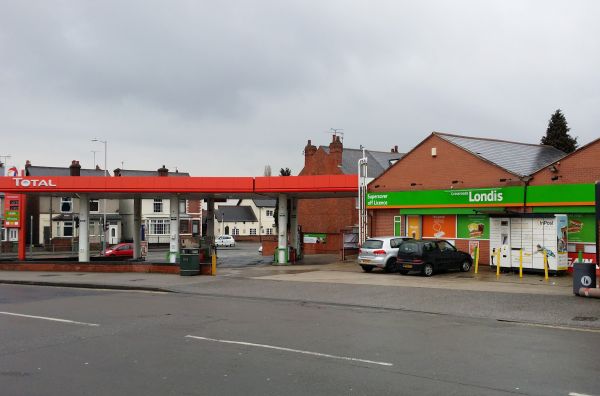 InPost locker at Southwell Road West 24/7 InPost Locker - Crossroads Service Station, Mansfield