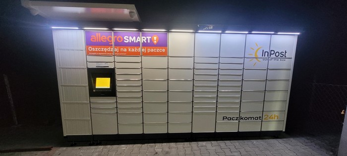 Paczkomat BABE01M Przy sklepie spożywczym