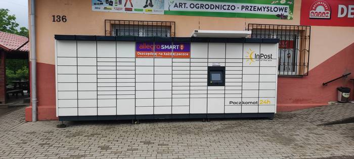 Paczkomat BACH01M Przy sklepie spożywczym