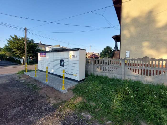 Поштомат BAI02M vis a vis sklepu ABC