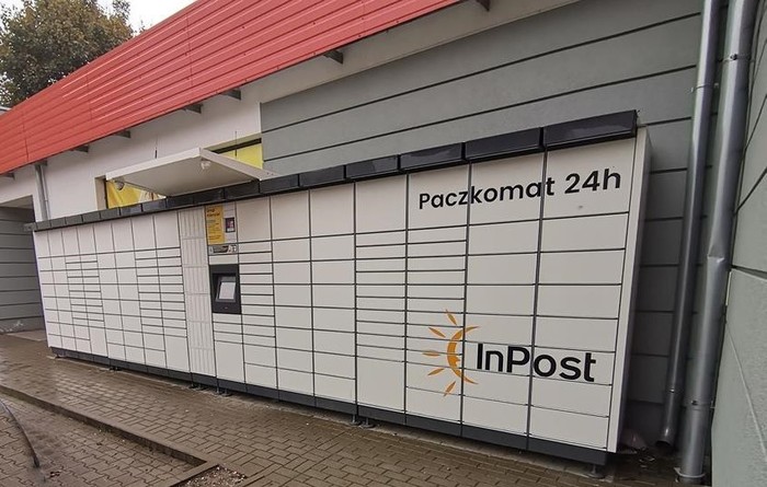 Paczkomat BAR01M Przy sklepie Świat udanych Zakupów