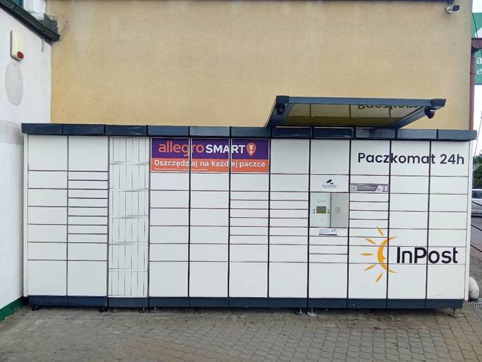 Paczkomat BAW01N przy Lewiatanie
