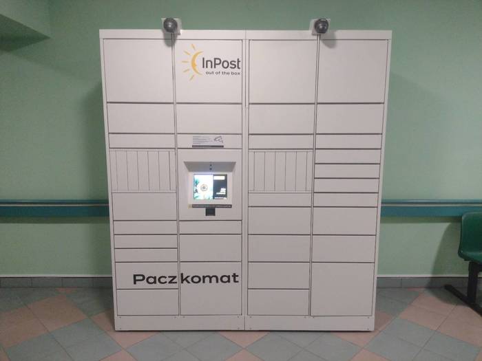 Paczkomat BBI05HP Budynek A poziom -1 obok sklepu medycznego