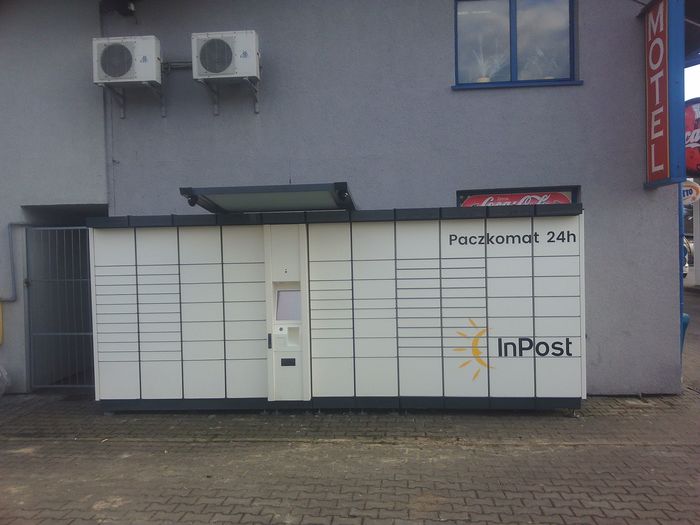 Paczkomat BBI08A Stacja paliw Na Skarpie