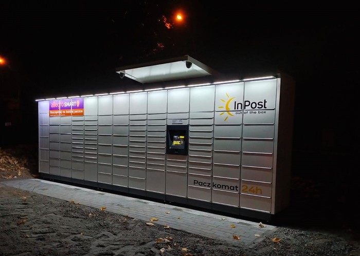 Поштомат BBI51M podwórze Domu Turysty PTTK