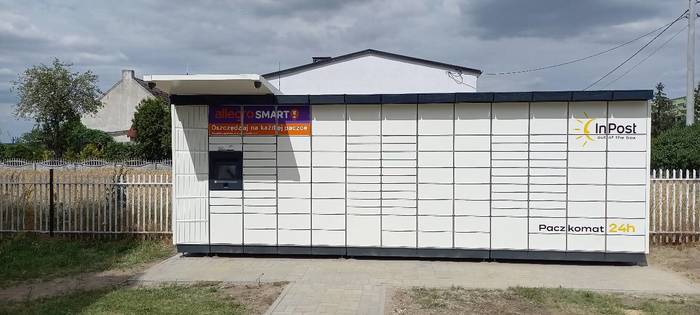 Paczkomat BDK01M parking na terenie OSP