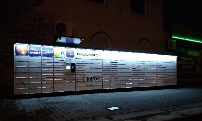 Paczkomat BDO02N Przy Delikatesach Centrum