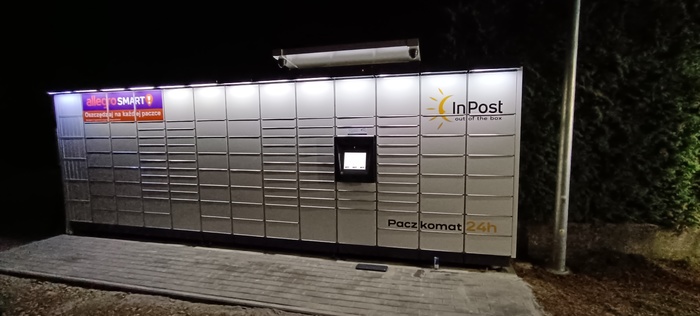 Paczkomat BEB02M Parking sklepu Lewiatan