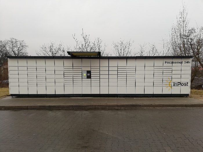 Paczkomat BED01N Przy markecie Netto
