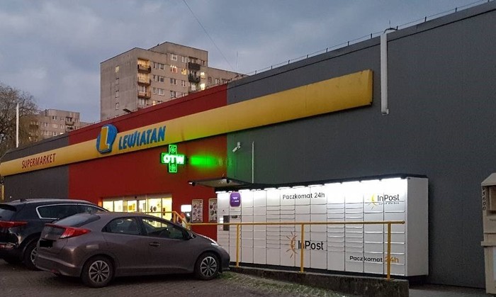 Paczkomat BED02N Przy sklepie Lewiatan