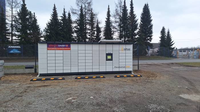 Paczkomat BED17M Obok firmy Niko