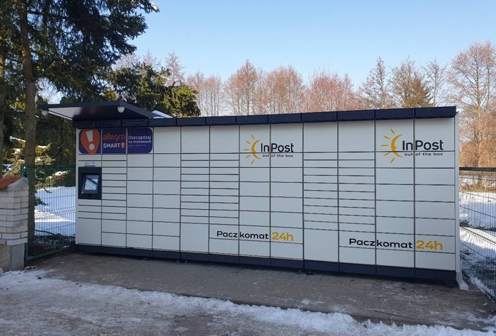 Paczkomat BEW01M na terenie prywatnej posesji Krótka 2