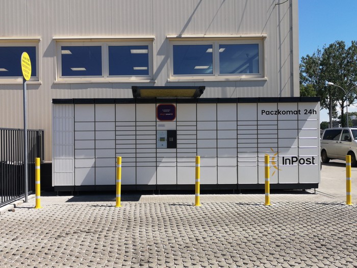 Paczkomat BIA08N Przy sklepie Społem