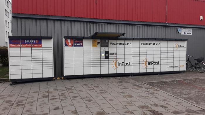 Parcel Locker BIA15N Przy sklepie Delikatesy Centrum