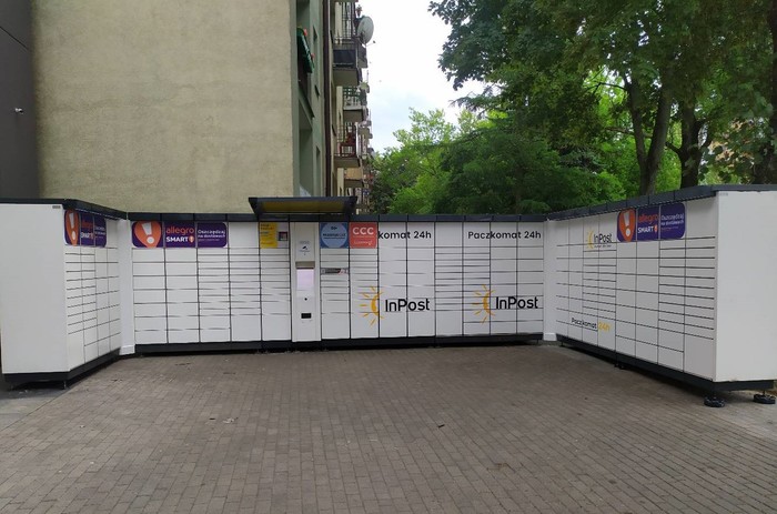 Parcel Locker BIA17A Przy salonie oświetleniowym Lume