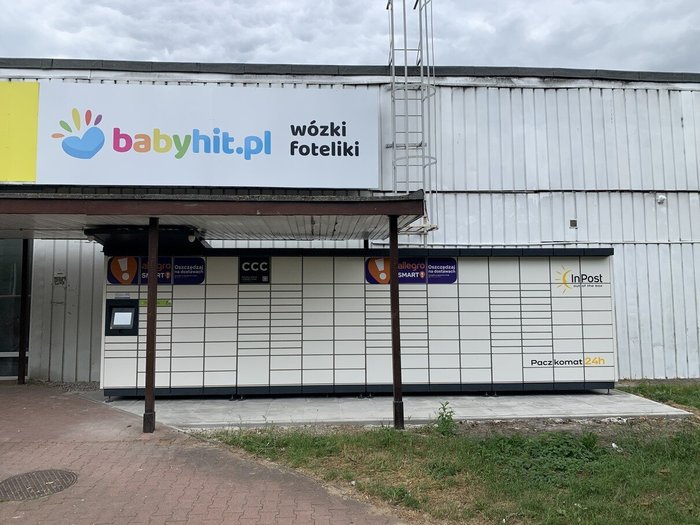 Paczkomat BIA46M przy sklepie Chorten