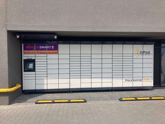 Paczkomat BIC03M przy sklepie Spar