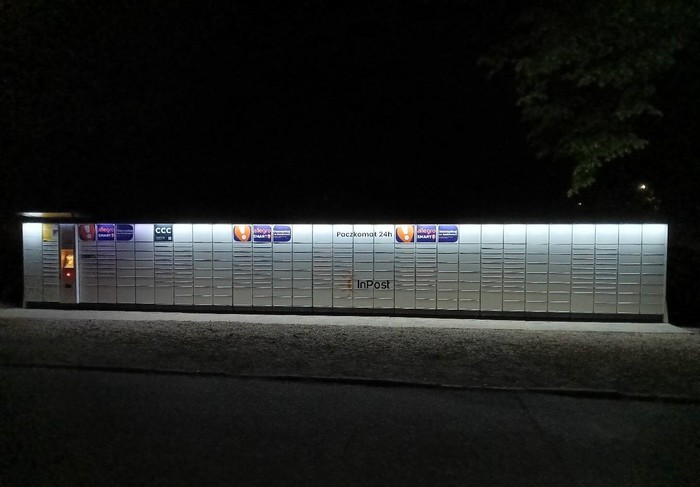 Paczkomat BID01A Za sklepem Chata Polska