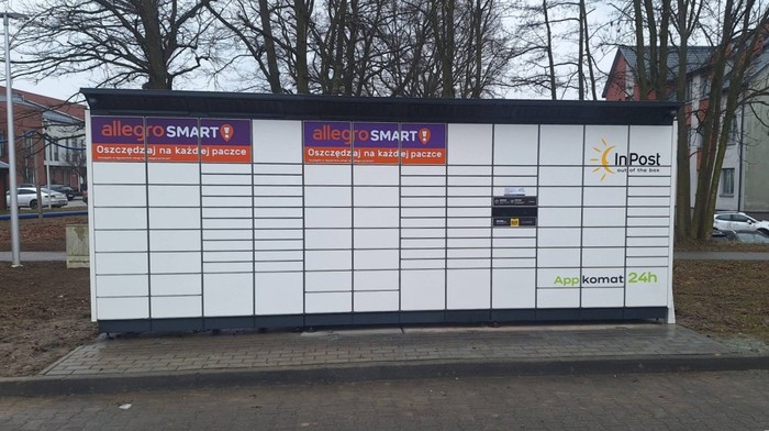 Paczkomat BIE01BAPP parking Centrum Inicjatyw Społecznych Bieruń Turystyczna 1