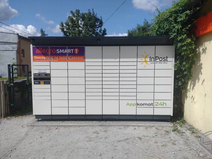Paczkomat BIQP02BAPP Przy sklepie