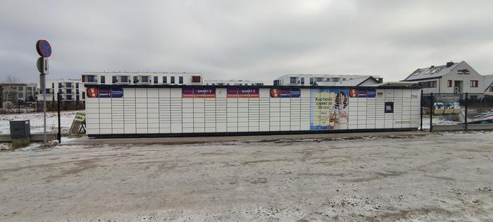 Paczkomat BLG02M obok siłowni CTG Centrum Treningowe